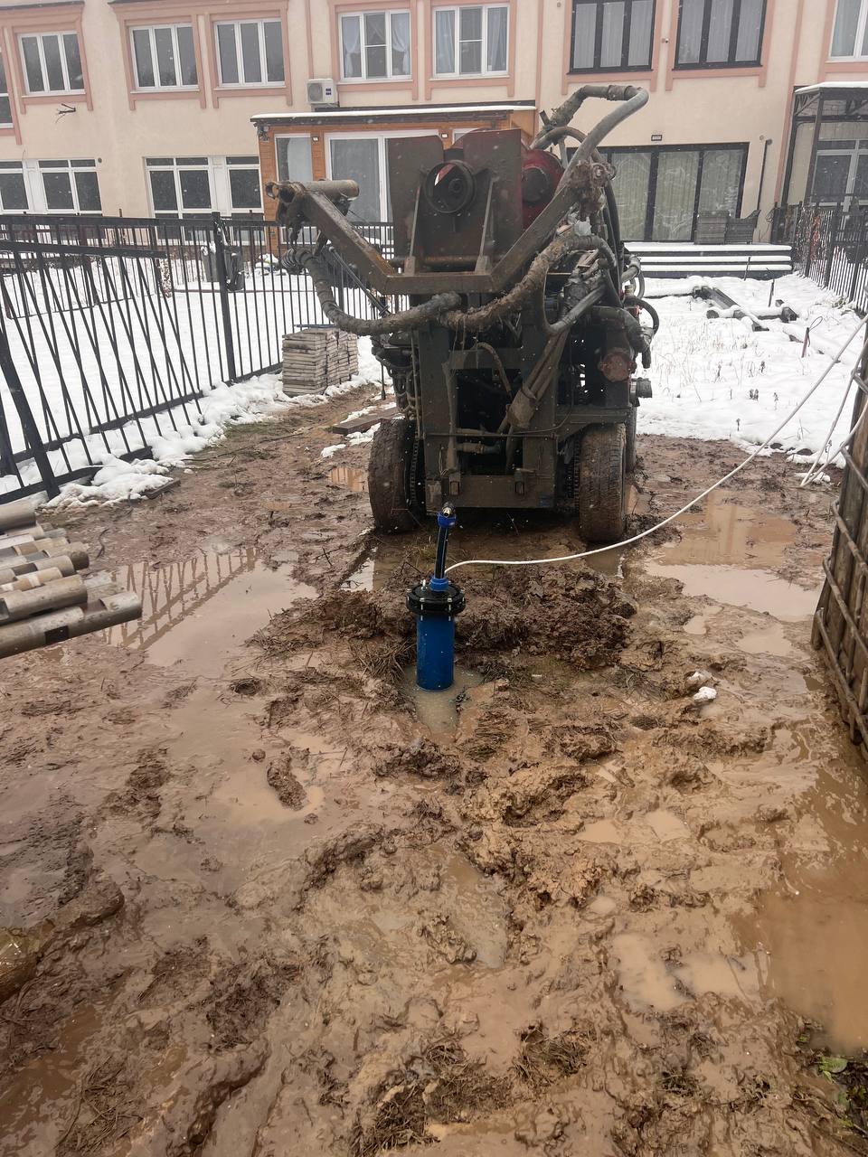 Установка и выбор насоса для скважины в Кемерово